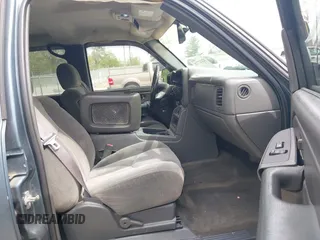 2006 Chevrolet Silverado 1500 LT1 with VIN 2GCEC13T761125079, listed as a IAAI auction lot 42122779 with 237,534 mi miles and . Bid and sale history available at DreamBid. Image 5.