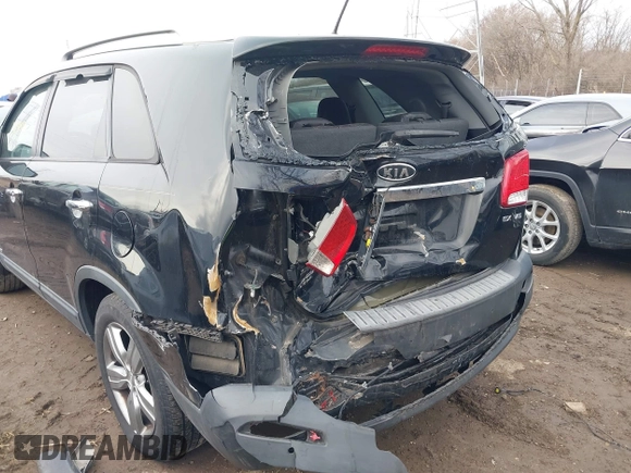 2012 Kia Sorento EX with VIN 5XYKUDA21CG285102, listed as a IAAI auction lot 41749176 with 154,034 mi miles. Bid and sale history available at carsss.com. Image 6.