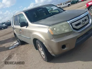 2009 Honda Pilot LX with VIN 5FNYF48229B042425, listed as a IAAI auction lot 41107002 with 248,006 mi miles and . Bid and sale history available at DreamBid. Image 1.
