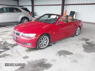 2007 BMW 3 Series 328i z VIN WBAWL135X7PX11007, wystawiony jako IAAI lot #42236388 z przebiegiem 200 061 mil mil oraz . Historia ofert i sprzedaży dostępna na DreamBid. Obrazek 2.