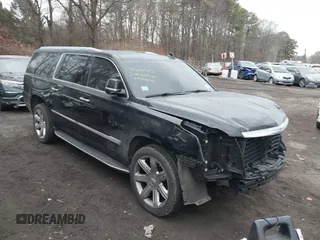 2020 Cadillac Escalade ESV Luxury z VIN 1GYS4HKJ8LR120236, wystawiony jako IAAI lot #41641432 z przebiegiem 160 528 mil mil oraz . Historia ofert i sprzedaży dostępna na DreamBid. Obrazek 1.