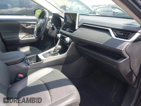 2024 Toyota RAV4 XLE Premium z VIN 2T3C1RFV6RW326346, wystawiony jako IAAI lot #42095364 z przebiegiem 4 610 mil mil oraz . Historia ofert i sprzedaży dostępna na DreamBid. Obrazek 5.