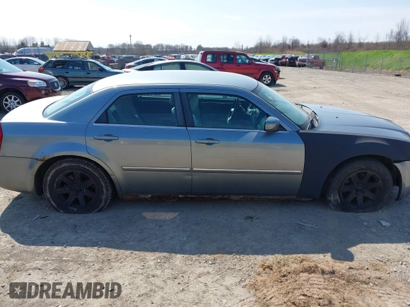2007 Chrysler 300 Limited with VIN 2C3KA53G37H799150, listed as a IAAI auction lot 42104081 with 132,326 mi miles. Bid and sale history available at carsss.com. Image 6.