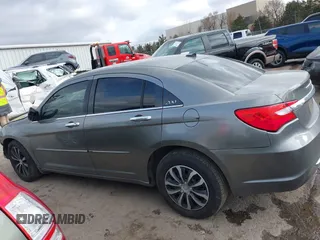 2012 Chrysler 200 Limited with VIN 1C3CCBCB4CN191088, listed as a IAAI auction lot 41629577 with 187,331 mi miles. Bid and sale history available at carsss.com. Image 14.