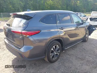 2023 Toyota Highlander L z VIN 5TDKDRAH6PS039527, wystawiony jako IAAI lot #42165200 z przebiegiem 27 350 mil mil oraz . Historia ofert i sprzedaży dostępna na DreamBid. Obrazek 4.