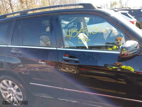 2012 Mercedes-Benz GLK-Class GLK 350 with VIN WDCGG8HB0CF904716, listed as a IAAI auction lot 41559135 with 111,040 mi miles. Bid and sale history available at carsss.com. Image 13.