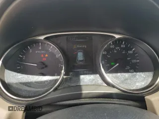 2016 Nissan Rogue SV z VIN 5N1AT2MVXGC765038, wystawiony jako Copart lot #57159415 z przebiegiem 135 163 mil mil oraz Szkoda całkowita • Salvage title. Historia ofert i sprzedaży dostępna na DreamBid. Obrazek 9.
