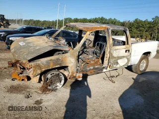 2004 GMC Sierra 2500HD z VIN 1GTHK23144F141847, wystawiony jako Copart lot #81376684 z przebiegiem Nie podano mil oraz Szkoda całkowita • Salvage title. Historia ofert i sprzedaży dostępna na DreamBid. Obrazek 1.