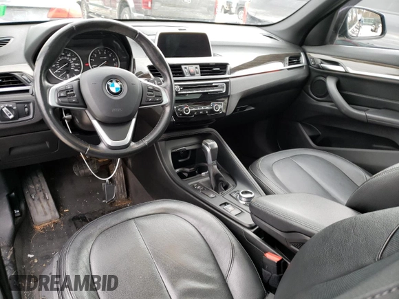 2018 BMW X1 xDrive28i with VIN WBXHT3C37J5K27663, listed as a Copart auction lot 38185933 with 61,894 mi miles. Bid and sale history available at carsss.com. Image 8.