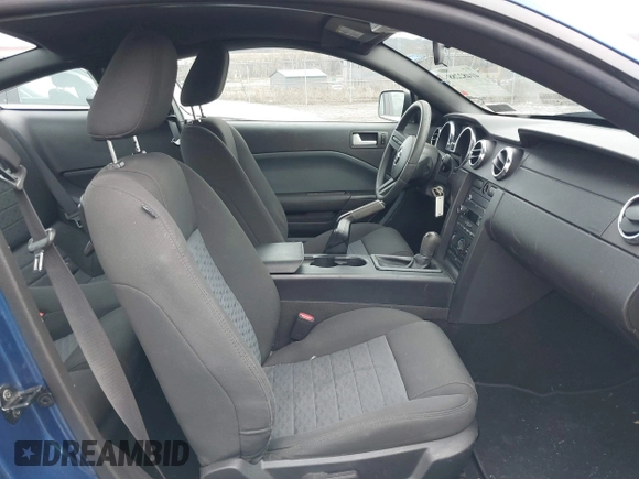 2009 Ford Mustang GT with VIN 1ZVHT82HX95119781, listed as a IAAI auction lot 41482288 with 70,757 mi miles and . Bid and sale history available at DreamBid. Image 5.