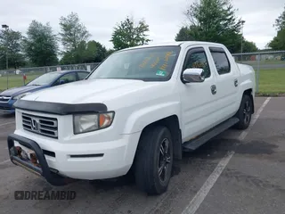 2008 Honda Ridgeline RT z VIN 2HJYK162X8H540132, wystawiony jako IAAI lot #42796783 z przebiegiem 226 779 mil mil oraz . Historia ofert i sprzedaży dostępna na DreamBid. Obrazek 6.