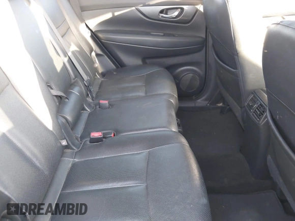 2016 Nissan Rogue SV with VIN KNMAT2MT1GP686630, listed as a IAAI auction lot 42000985 with 131,058 mi miles. Bid and sale history available at carsss.com. Image 8.