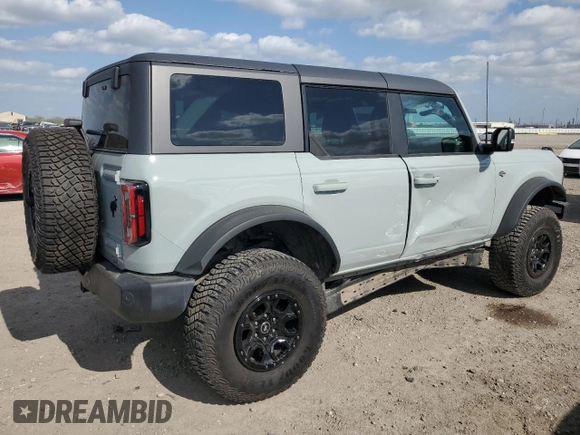 2021 Ford Bronco with VIN 1FMEE5DP0MLB08033, listed as a Copart auction lot 48920565 with 37,577 mi miles and Salvage Title. Bid and sale history available at DreamBid. Image 3.