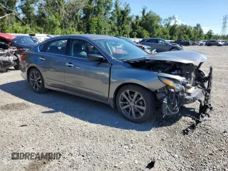 2016 Nissan Altima SR with VIN 1N4AL3AP2GC205519, listed as a Copart auction lot 61307555 with 108,716 mi miles and Salvage title. Bid and sale history available at DreamBid. Image 4.