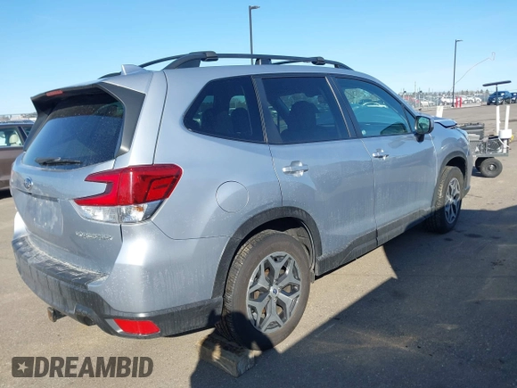 2020 Subaru Forester Premium with VIN JF2SKAJC4LH521165, listed as a IAAI auction lot 41762745 with 104,532 mi miles. Bid and sale history available at carsss.com. Image 4.