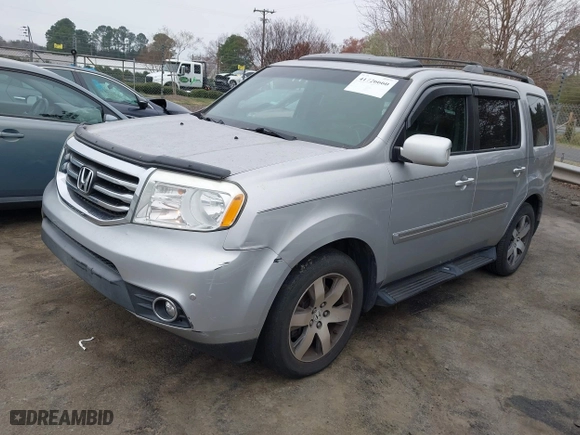 2015 Honda Pilot Touring with VIN 5FNYF4H90FB009965, listed as a IAAI auction lot 41726660 with 232,829 mi miles. Bid and sale history available at carsss.com. Image 17.