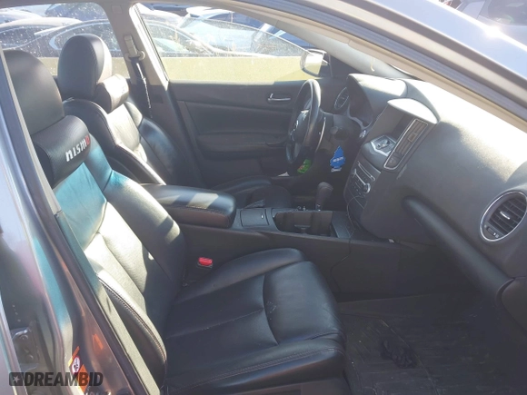 2009 Nissan Maxima 3.5 S with VIN 1N4AA51E59C819080, listed as a IAAI auction lot 41220175 with 239,633 mi miles. Bid and sale history available at carsss.com. Image 4.
