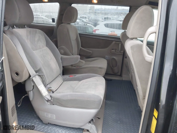 2010 Toyota Sienna CE with VIN 5TDKK4CC6AS343068, listed as a IAAI auction lot 41973330 with 327,086 mi miles. Bid and sale history available at carsss.com. Image 8.