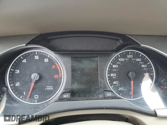 2011 Audi A4 Premium z VIN WAUDFAFL2BA110257, wystawiony jako Copart lot #50890395 z przebiegiem Nie podano mil oraz Szkoda całkowita • Salvage title. Historia ofert i sprzedaży dostępna na DreamBid. Obrazek 9.
