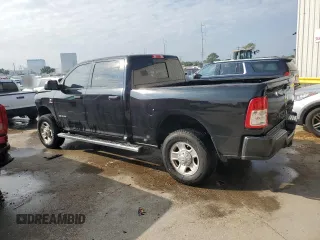 2020 Ram 3500 Tradesman with VIN 3C63R3CL2LG247683, listed as a Copart auction lot 82567694 with 88,739 mi miles and Salvage Title. Bid and sale history available at carsss.com. Image 2.