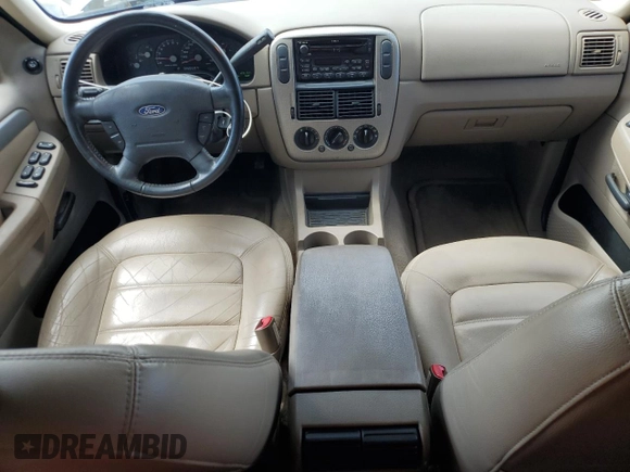 2003 Ford Explorer XLT с VIN 1FMZU63K33UA01860, выставлен на аукционе Copart как лот 45987835 с пробегом 128 131 миль миль и На запчасти • Non repairable. История ставок и продаж доступна на DreamBid. Изображение 8.