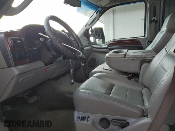 2006 Ford F-250 XL с VIN 1FTSW21P46EC70648, выставлен на аукционе Copart как лот 65358885 с пробегом 209 172 миль миль и Списание • Salvage title. История ставок и продаж доступна на DreamBid. Изображение 7.
