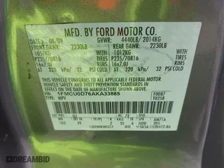 2010 Ford Escape XLT with VIN 1FMCU0D76AKA33885, listed as a IAAI auction lot 41837102 with 140,193 mi miles. Bid and sale history available at carsss.com. Image 9.