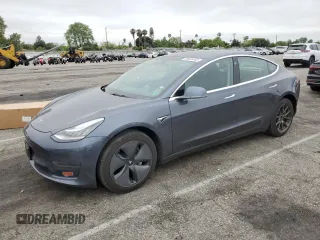 2020 Tesla Model 3 Standard Range Plus z VIN 5YJ3E1EA2LF704941, wystawiony jako Copart lot #58938485 z przebiegiem 34 851 mil mil oraz Szkoda całkowita • Salvage title. Historia ofert i sprzedaży dostępna na DreamBid. Obrazek 1.