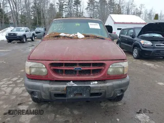 2000 Ford Explorer XLT with VIN 1FMZU73E6YZB45770, listed as a IAAI auction lot 41658999 with 227,802 mi miles and . Bid and sale history available at DreamBid. Image 13.