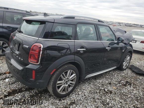 2022 MINI Countryman Cooper with VIN WMZ23BR05N3N62321, listed as a Copart auction lot 82683634 with 58,894 mi miles and Salvage Title. Bid and sale history available at carsss.com. Image 3.