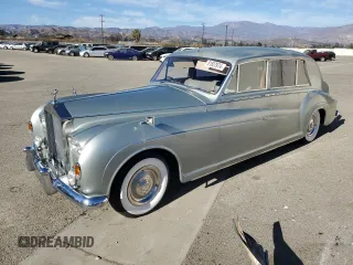 1966 Rolls-Royce Phantom z VIN 5VE47, wystawiony jako Copart lot #81837974 z przebiegiem 82 606 mil mil oraz Tytuł czysty. Historia ofert i sprzedaży dostępna na DreamBid. Obrazek 1.