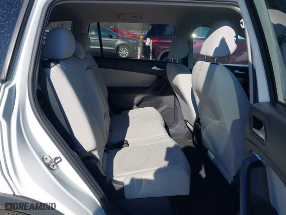2021 Volkswagen Tiguan S with VIN 3VV1B7AX0MM019574, listed as a IAAI auction lot 41705274 with 46,175 mi miles. Bid and sale history available at carsss.com. Image 8.