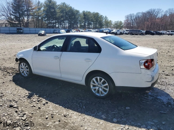 2010 Volkswagen Jetta Sedan Limited with VIN 3VWAZ7AJ3AM099385, listed as a Copart auction lot 49352035 with 179,542 mi miles and Salvage Title. Bid and sale history available at carsss.com. Image 2.