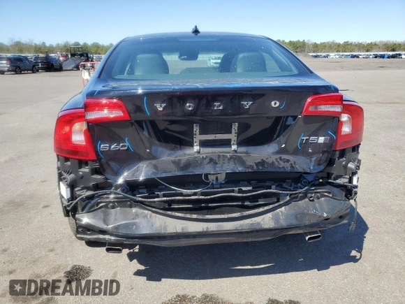 2018 Volvo S60 Inscription Platinum with VIN LYV402TM4JB172922, listed as a Copart auction lot 54655585 with 38,002 mi miles and Salvage Title. Bid and sale history available at carsss.com. Image 6.