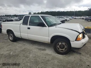 2001 GMC Sonoma SLS w/1SG Pkg with VIN 1GTCS19WX18124056, listed as a Copart auction lot 73120484 with 166,357 mi miles and Salvage Title. Bid and sale history available at carsss.com. Image 4.