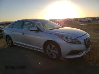 2017 Hyundai Sonata Hybrid Limited with VIN KMHE34L36HA062353, listed as a Copart auction lot 37828863 with 105,474 mi miles. Bid and sale history available at carsss.com. Image 4.