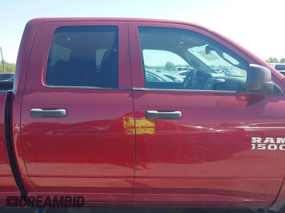 2014 Ram 1500 Express z VIN 1C6RR6FT3ES122128, wystawiony jako IAAI lot #41994152 z przebiegiem 138 624 mil mil oraz . Historia ofert i sprzedaży dostępna na DreamBid. Obrazek 13.