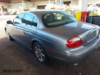 2007 Jaguar S-Type 3.0 with VIN SAJWA01A47FN75550, listed as a IAAI auction lot 41765587 with 153,072 mi miles. Bid and sale history available at carsss.com. Image 3.