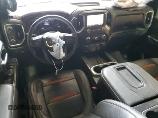 2020 GMC Sierra 2500HD AT4 z VIN 1GT49PEY7LF135671, wystawiony jako Copart lot #55740405 z przebiegiem 80 382 mil mil oraz Szkody całkowita. Historia ofert i sprzedaży dostępna na DreamBid. Obrazek 8.