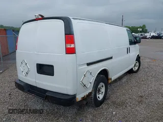 2012 GMC Savana Cargo z VIN 1GTW7FCA3C1186368, wystawiony jako IAAI lot #42127175 z przebiegiem 512 034 mil mil oraz . Historia ofert i sprzedaży dostępna na DreamBid. Obrazek 4.