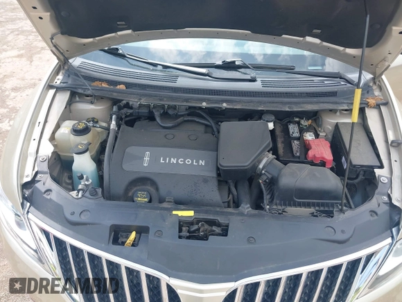 2011 Lincoln MKX with VIN 2LMDJ6JK5BBJ22825, listed as a IAAI auction lot 42158532 with 87,513 mi miles. Bid and sale history available at carsss.com. Image 10.