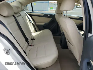 2012 Volkswagen Jetta SE с VIN 3VWDP7AJ1CM301288, выставлен на аукционе Copart как лот 50103315 с пробегом 46 183 миль миль и Списание • Salvage title. История ставок и продаж доступна на DreamBid. Изображение 10.