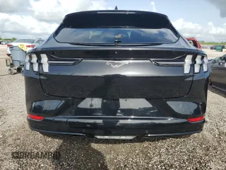 2023 Ford Mustang Mach-E Premium с VIN 3FMTK3SU6PMA98088, выставлен на аукционе Copart как лот 59276155 с пробегом 30 486 миль миль и На запчасти • Non repairable. История ставок и продаж доступна на DreamBid. Изображение 6.