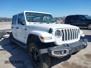 2021 Jeep Wrangler Unlimited Sahara z VIN 1C4JJXP62MW724232, wystawiony jako IAAI lot #41716545 z przebiegiem 24 631 mil mil oraz . Historia ofert i sprzedaży dostępna na DreamBid. Obrazek 1.