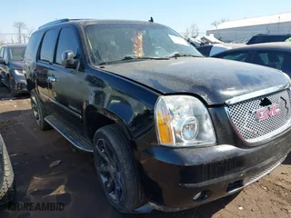 2009 GMC Yukon Denali with VIN 1GKFK03209R280419, listed as a IAAI auction lot 41783679 with 247,239 mi miles. Bid and sale history available at carsss.com. Image 1.