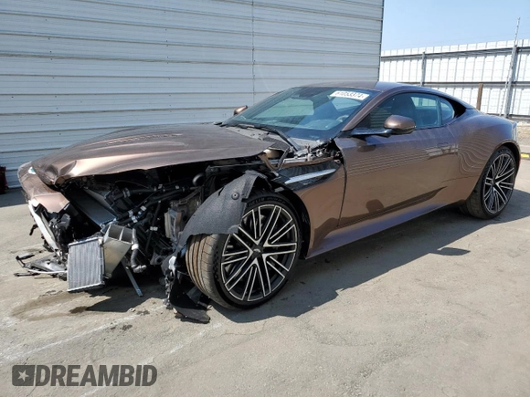 2024 Aston Martin DB12 z VIN SCFRMFFW3RGL12944, wystawiony jako Copart lot #61053374 z przebiegiem 472 mil mil oraz Szkoda całkowita • Salvage title. Historia ofert i sprzedaży dostępna na DreamBid. Obrazek 1.