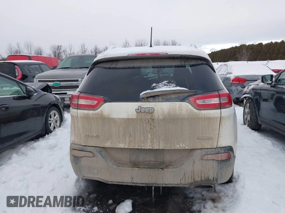 2016 Jeep Cherokee Latitude with VIN 1C4PJMCS0GW193936, listed as a IAAI auction lot 41440254 with 156,477 mi miles. Bid and sale history available at carsss.com. Image 16.