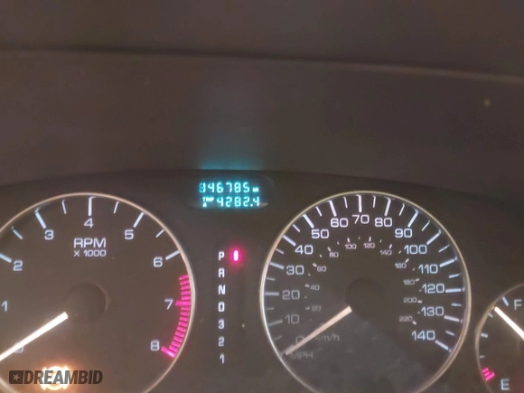 2001 Oldsmobile Aurora with VIN 1G3GS64C214111868, listed as a IAAI auction lot 41721992 with 146,785 mi miles. Bid and sale history available at carsss.com. Image 7.