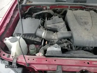2018 Toyota Tacoma SR5 with VIN 3TMAZ5CN1JM059541, listed as a Copart auction lot 81152365 with 31,452 mi miles and Salvage title. Bid and sale history available at DreamBid. Image 14.