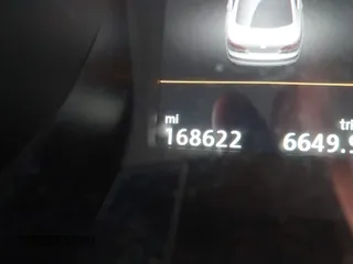 2017 Volkswagen Jetta GLI z VIN 3VW4T7AJ3HM350575, wystawiony jako IAAI lot #42303994 z przebiegiem 168 622 mil mil oraz . Historia ofert i sprzedaży dostępna na DreamBid. Obrazek 15.
